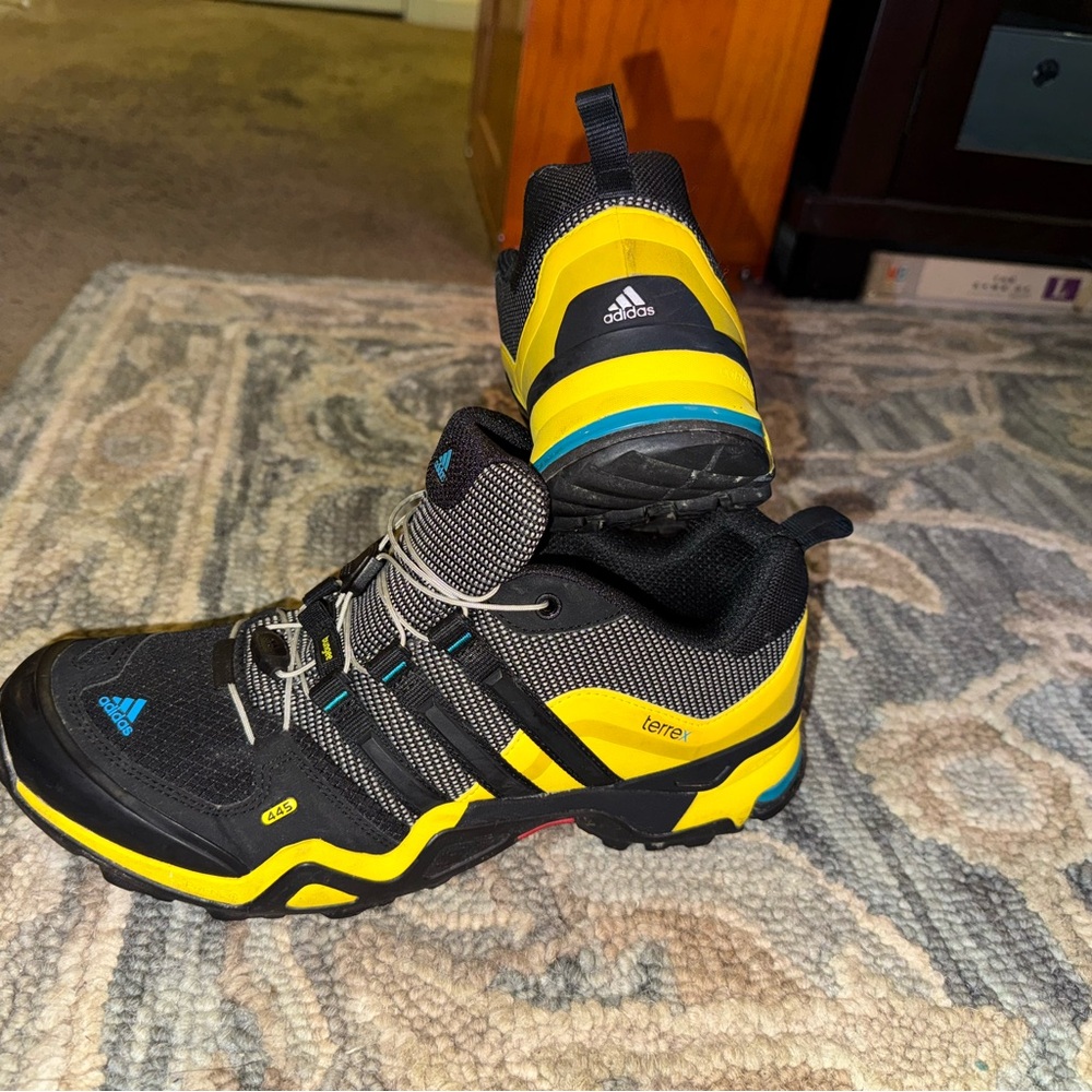 Adidas Black and Yellow Trail Shoes with Blue Highlights - Picture 3 of 13